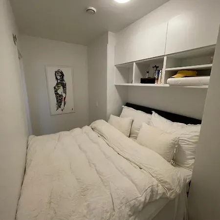 Modern Apartment Nearby City Centrum Тромсё Экстерьер фото