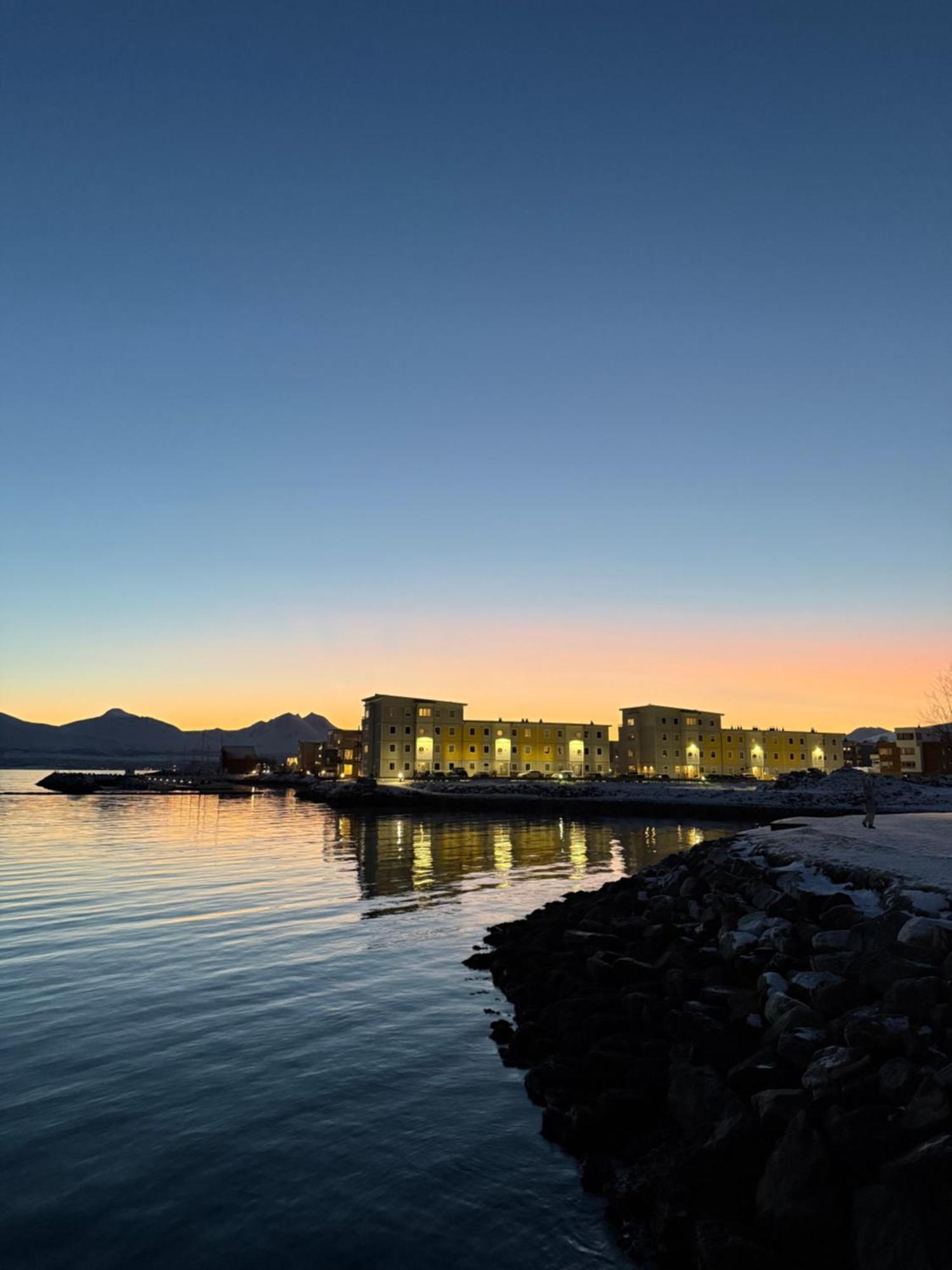 Modern Nearby Centrum Tromso